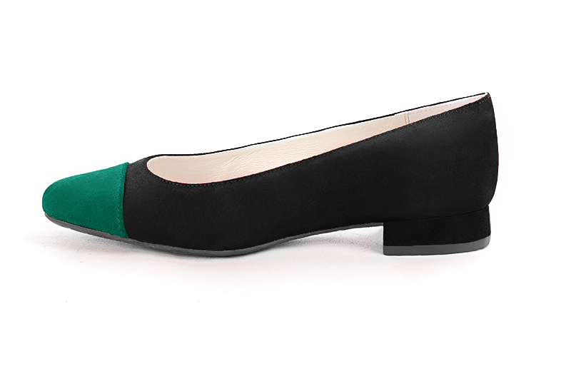 Emerald green and matt black women's ballet pumps, with low heels. Round toe. Flat block heels. Profile view - Florence KOOIJMAN